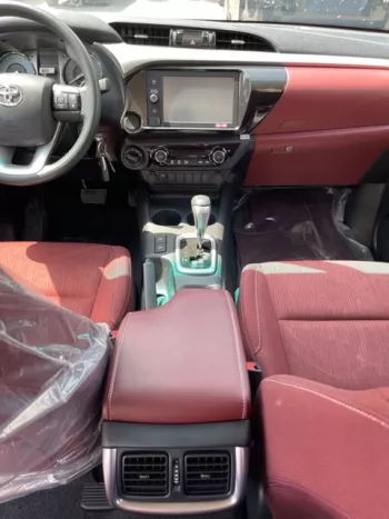 TOYOTA HILUX 2.7L 2021