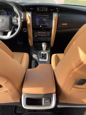Fortuner 4.0L V6 4x4 SR5 AT 2020