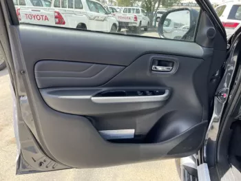 MITSUBISHI L200 SPORTERO DSL AT PUSH START MY2022