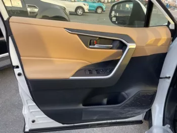 TOYOTA RAV4 2.0L 4X4 A/T 2022MY