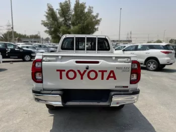 TOYOTA HILUX 2.4L AT PUSH START WITH CAMERA MY2022