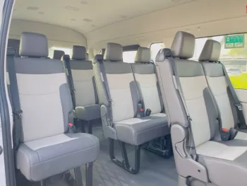 TOYOTA HIACE 3.5L GL AT