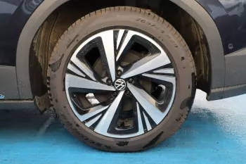VOLKSWAGEN ID6 CROZZ PRO WITH HUD 360 CAMERA *EXPORT PRICE*