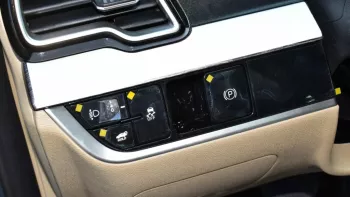 KIA SPORTAGE ( LEATHER SEATS ) 2023 EXPORT ONLY
