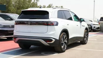 Volkswagen ID.6 CROZZ PURE+