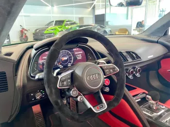 AUDI R8 SYPDER V10 PERFORMANCE