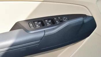 KIA SPORTAGE (LEATHER SEATS FULL OPTION) 2023 EXPORT ONLY