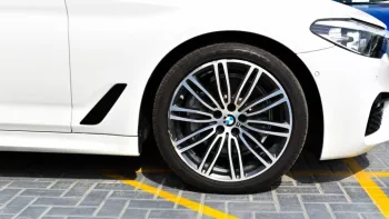 BMW 530i with m kit 2020 26000
