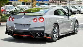 Nissan GTR 2016 88000 k. M kit 17 Gcc