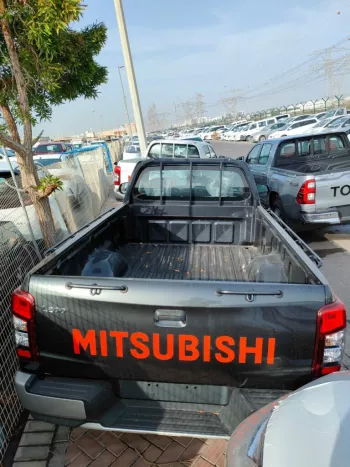 MITSUBISHI L200 2.5L 4×2 SINGLE CABIN BASIC OPTION MANUAL TRANSMISSION DIESEL 2022 MODEL