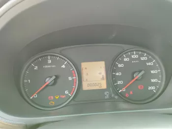 MITSUBISHI L200 2.5L 4×2 SINGLE CABIN BASIC OPTION MANUAL TRANSMISSION DIESEL 2022 MODEL