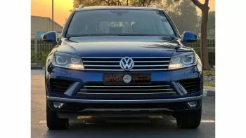 VOLKSWAGEN TOUAREG 2016 GCC PERFECT CONDITION