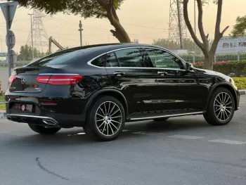 Mercedes-Bens GLC250 AMG 2017 Gcc Specs Full Option