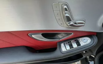 Mercedes-Bens GLC250 AMG 2017 Gcc Specs Full Option