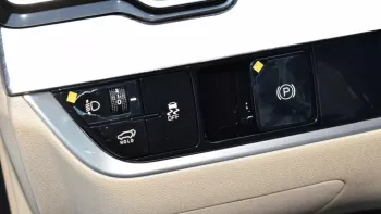 KIA SPORTAGE (LEATHER SEATS FULL OPTION) 2023 EXPORT ONLY