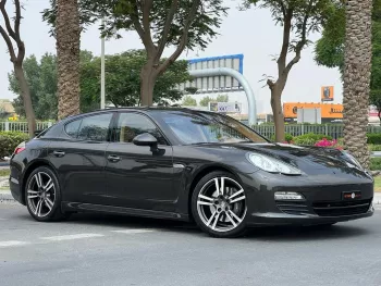 Porsche panamera Std 970 2012