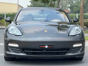 Porsche panamera Std 970 2012