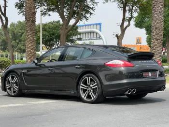 Porsche panamera Std 970 2012