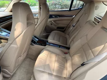 Porsche panamera Std 970 2012