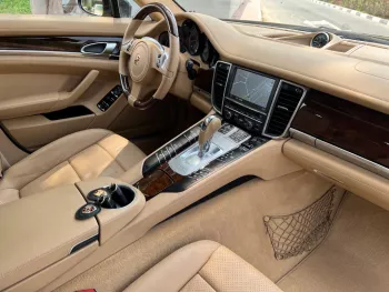 Porsche panamera Std 970 2012