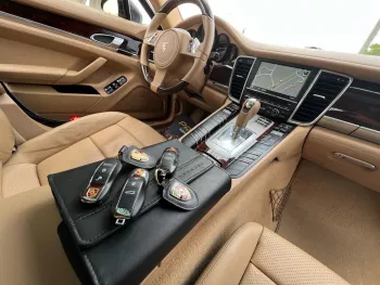 Porsche panamera Std 970 2012