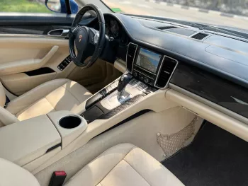 PORSCHE PANAMERA 4S 2012