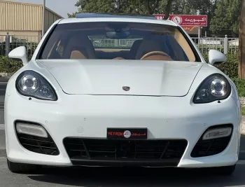 Porsche panmera gts v8 2013