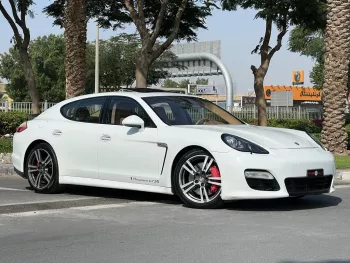 Porsche panmera gts v8 2013