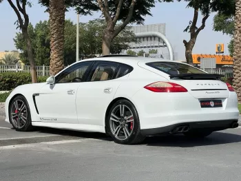 Porsche panmera gts v8 2013