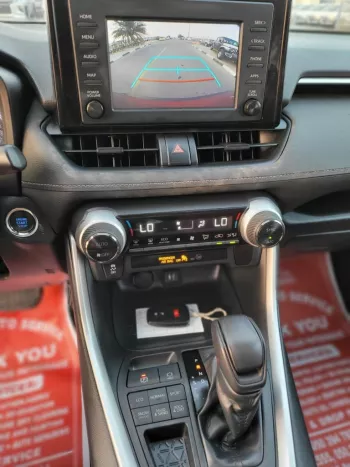 TOYOTA RAV4 XLE FULL OPTIONS 2019