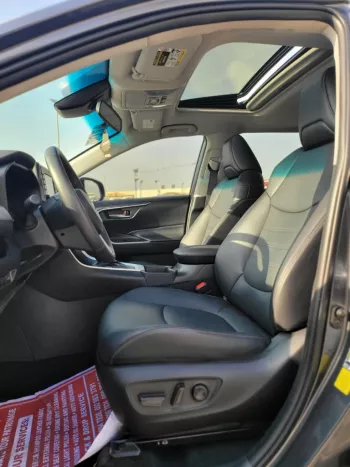 TOYOTA RAV4 XLE PREMIUM GREY 2021
