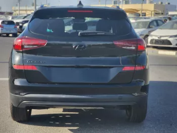 Hyundai Tucson black 2021 model 4 cylinder