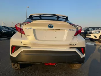 2022 TOYOTA IZOA BASIC (EV)