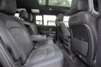 Land Rover Defender 110 X Dynamic HSE 2023