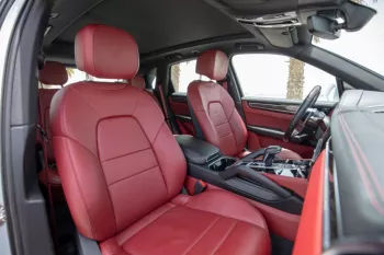 Porsche Cayenne S 2019 GCC