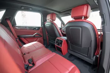 Porsche Cayenne S 2019 GCC