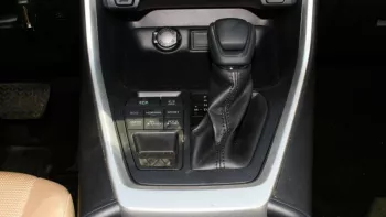 Toyota RAV4 2.0L4WD a model 2022