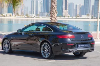 Mercedes Benz E300 Coupe AMG Panoramic Full Option