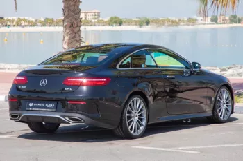Mercedes Benz E300 Coupe AMG Panoramic Full Option