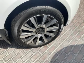 Rang Rover-SE- Vogue super charge- GCC