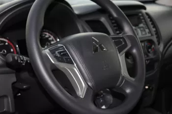 Mitsubishi L200 2022