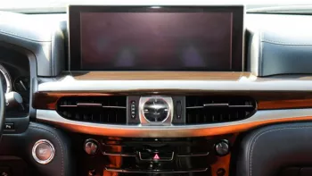 Lexus LX570 2021