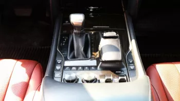 Lexus LX570 2021