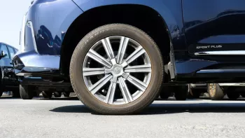Lexus LX570 2021