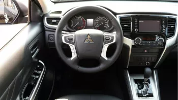MITSUBISHI L200 SPORTERO 2022 Petrol