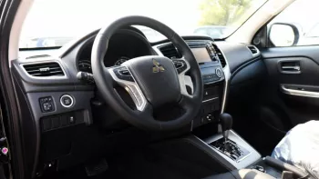 MITSUBISHI L200 SPORTERO 2022 Petrol