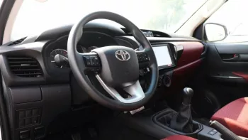 Toyota Hilux 2021 Petrol 2.7