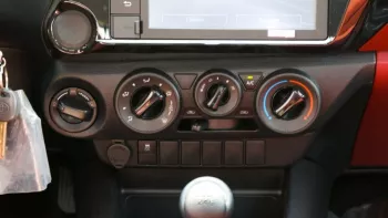 Toyota Hilux 2021 Petrol 2.7