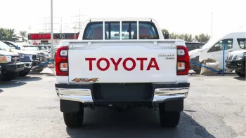 Toyota Hilux 2021 Petrol 2.7