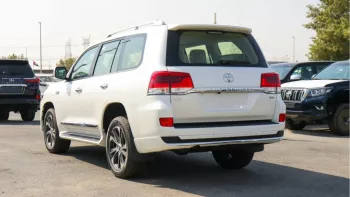 Toyota Land Cruiser VX 2021